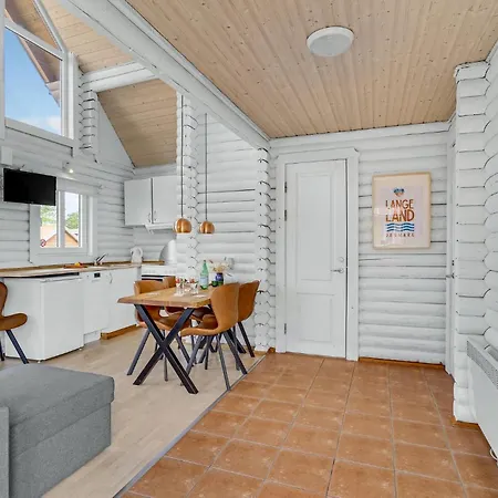 Beautiful In With Kitchen